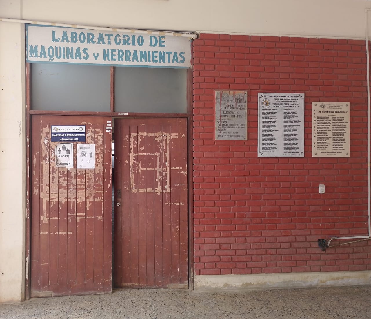 a1254ec9-1aa0-4bf1-9d95-720b37602815